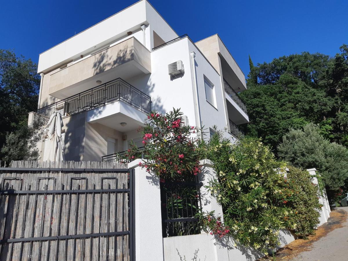 Apartments Villa Simonovic Petrovazzo Esterno foto
