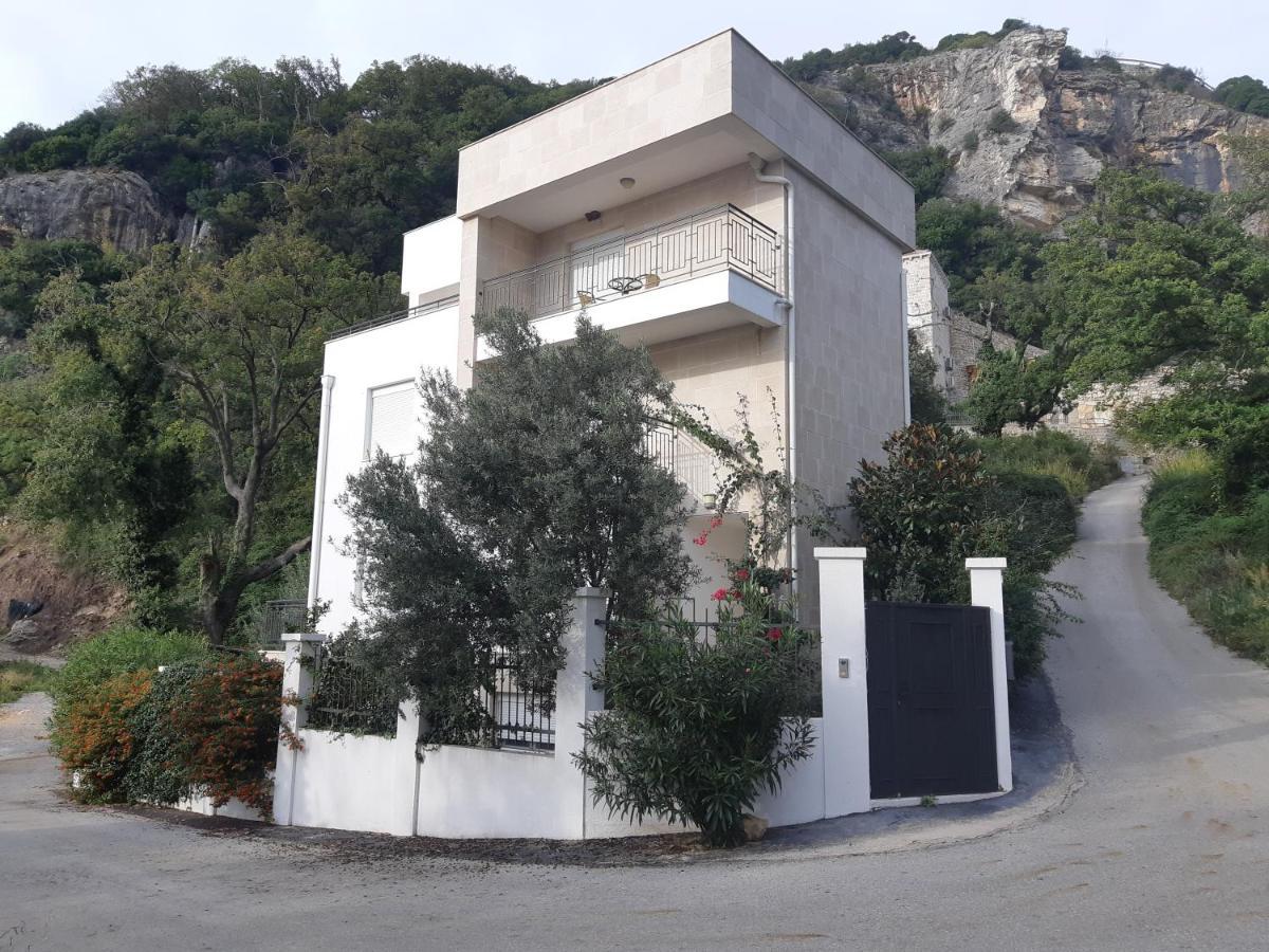 Apartments Villa Simonovic Petrovazzo Esterno foto