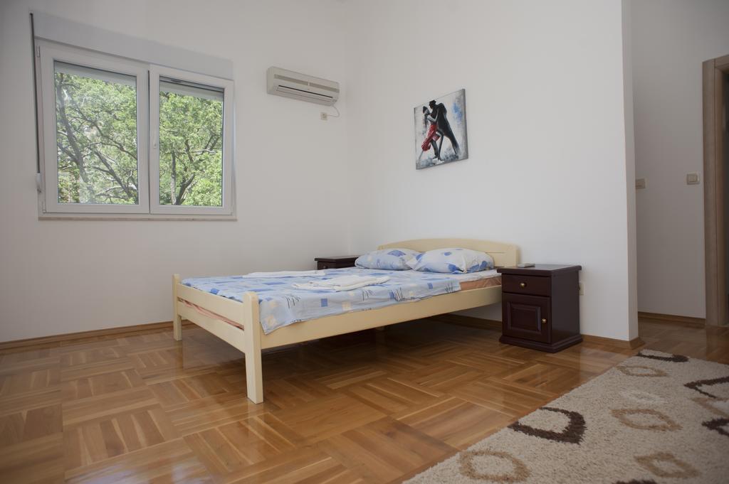 Apartments Villa Simonovic Petrovazzo Esterno foto
