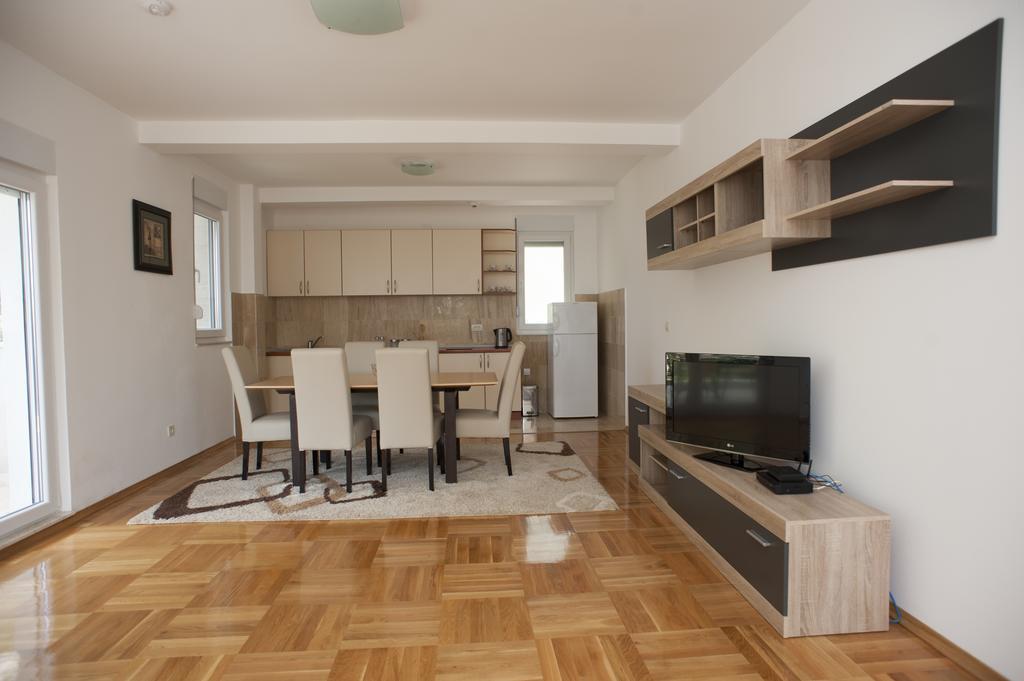 Apartments Villa Simonovic Petrovazzo Esterno foto