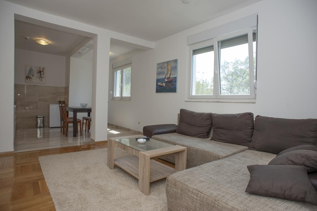 Apartments Villa Simonovic Petrovazzo Esterno foto