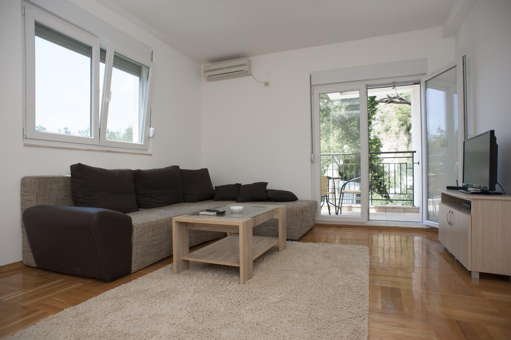 Apartments Villa Simonovic Petrovazzo Esterno foto