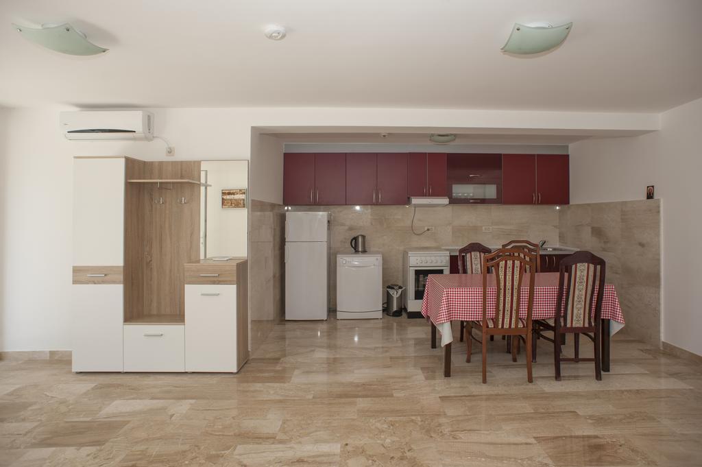 Apartments Villa Simonovic Petrovazzo Esterno foto